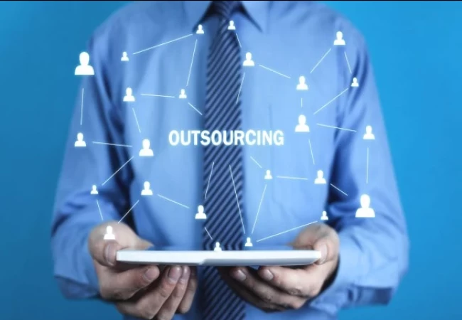 "Benefits of Account Outsourcing in Dubai: Efficiency, Expertise, Compliance"